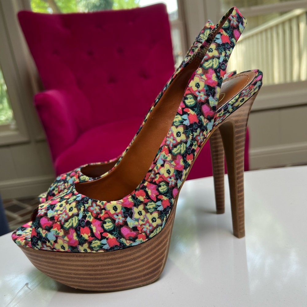 Jessica Simpson Peep Toe Platform Slingbacks
